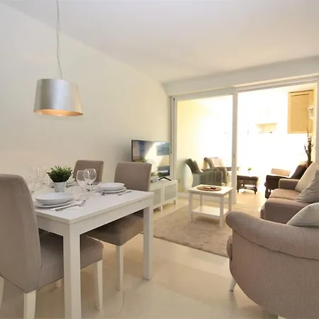 Greta Estepona
