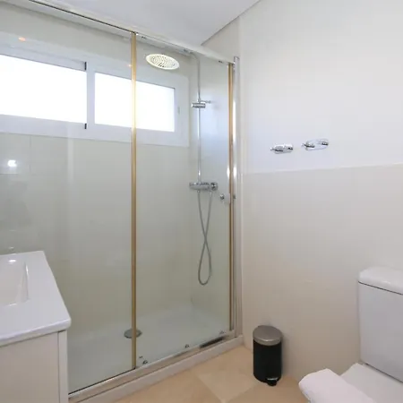 Greta Apartment *